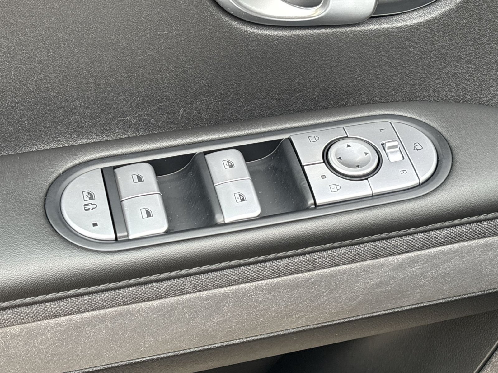 Used 2023 Hyundai Ioniq 5 SEL AWD/4WD image 19