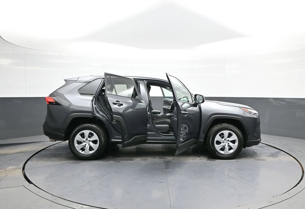 Certified 2025 Toyota RAV4 LE image 41
