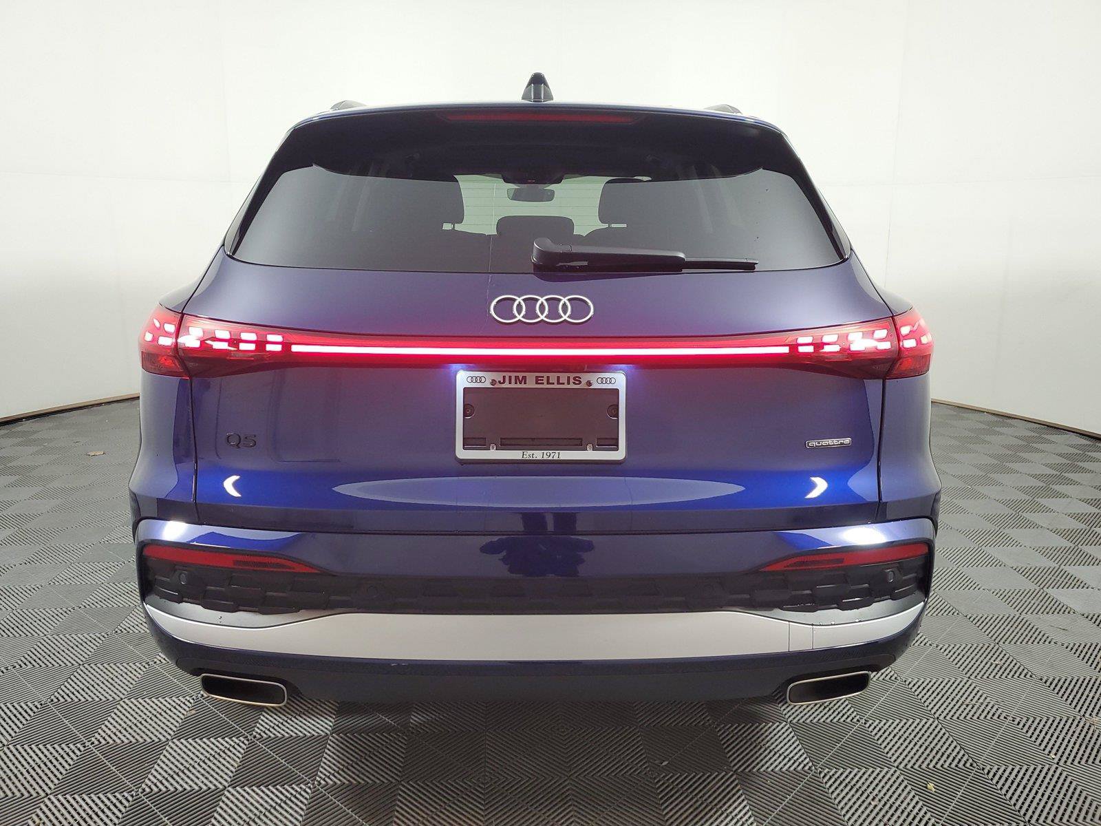 Certified 2025 Audi Q5 Premium w/ Convenience Package AWD/4WD image 5
