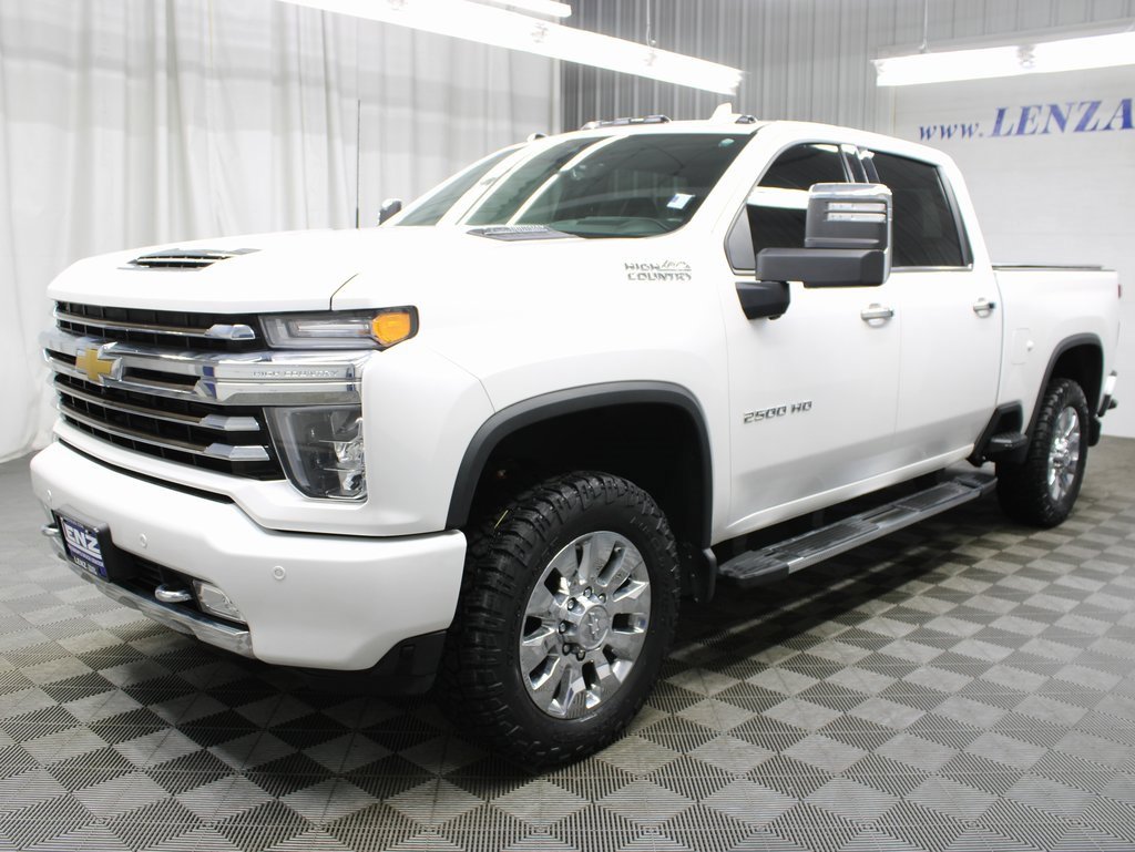 Used 2023 Chevrolet Silverado 2500 High Country w/ Z71 Off-Road Package image 6