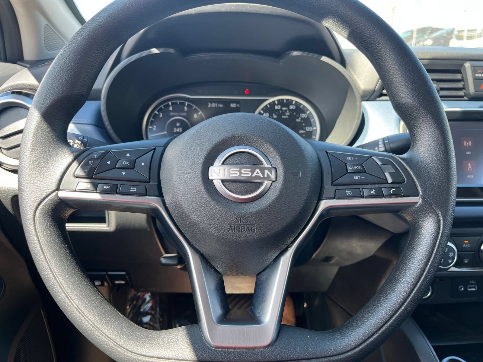 Used 2025 Nissan Versa SV FWD image 23