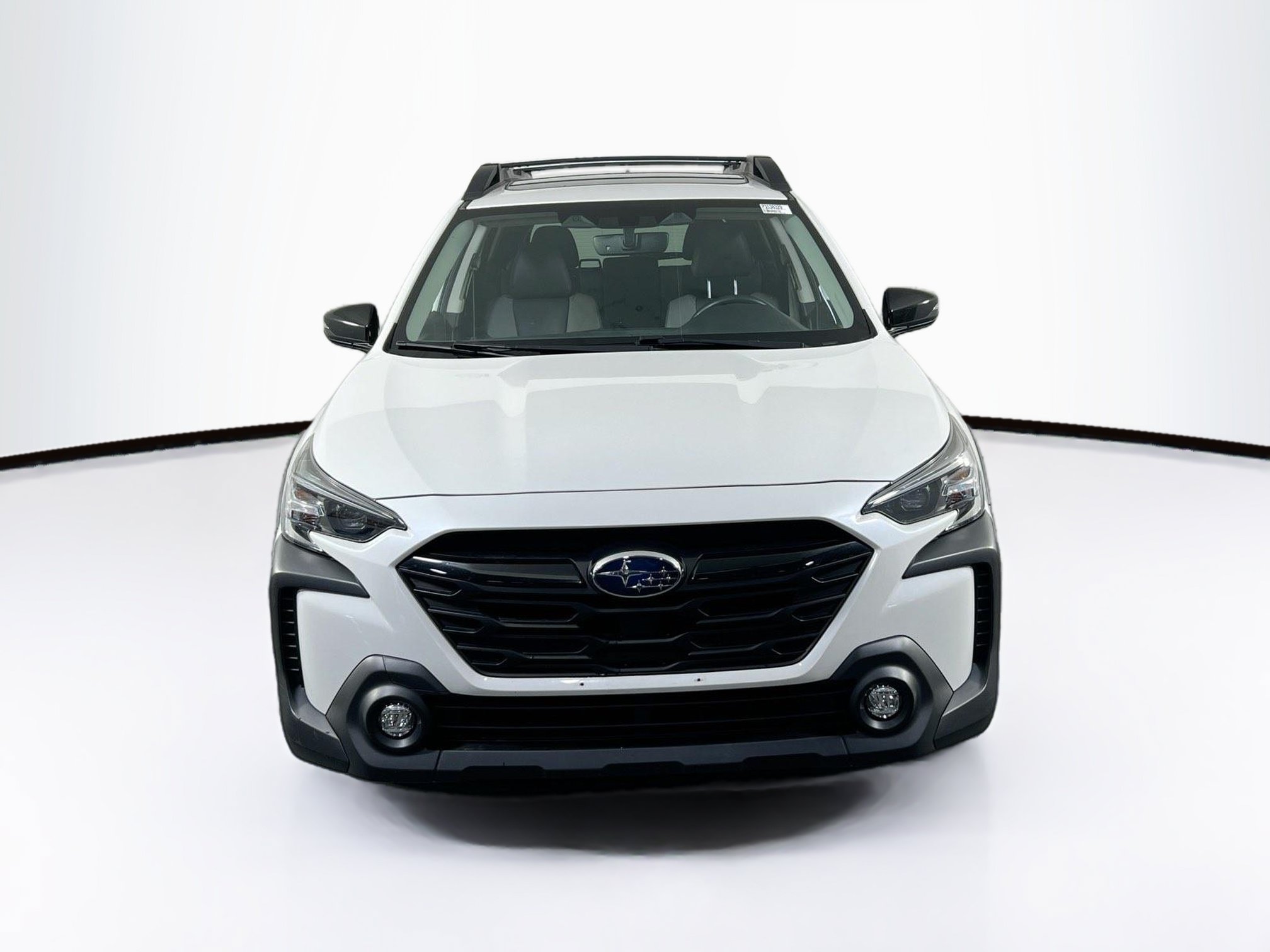 Used 2023 Subaru Outback Onyx Edition AWD/4WD image 2