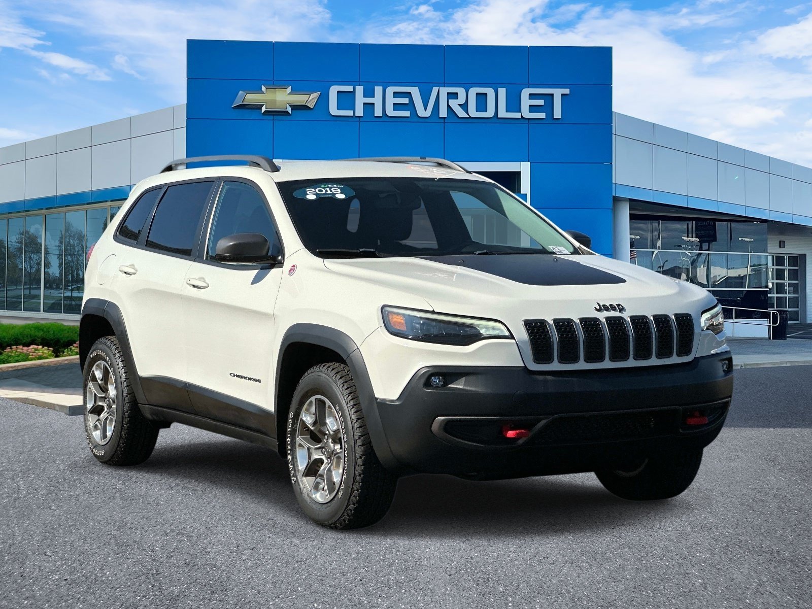 Used 2019 Jeep Cherokee Trailhawk w/ Cold Weather Group