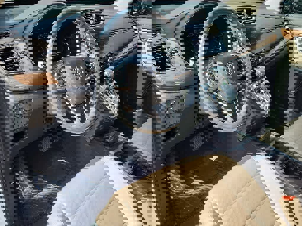 Used 2019 Honda CR-V Touring image 11