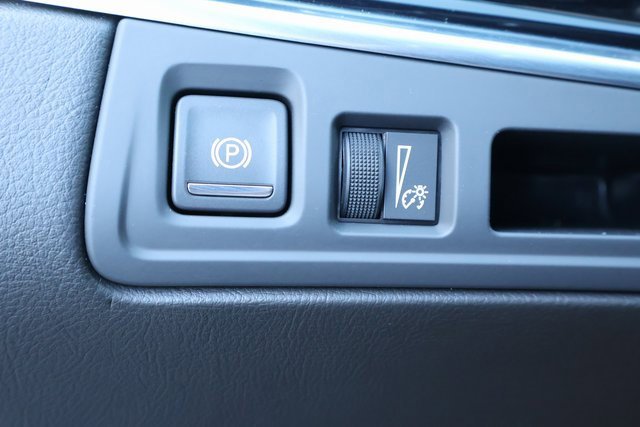 Used 2024 Cadillac XT6 Premium Luxury image 21