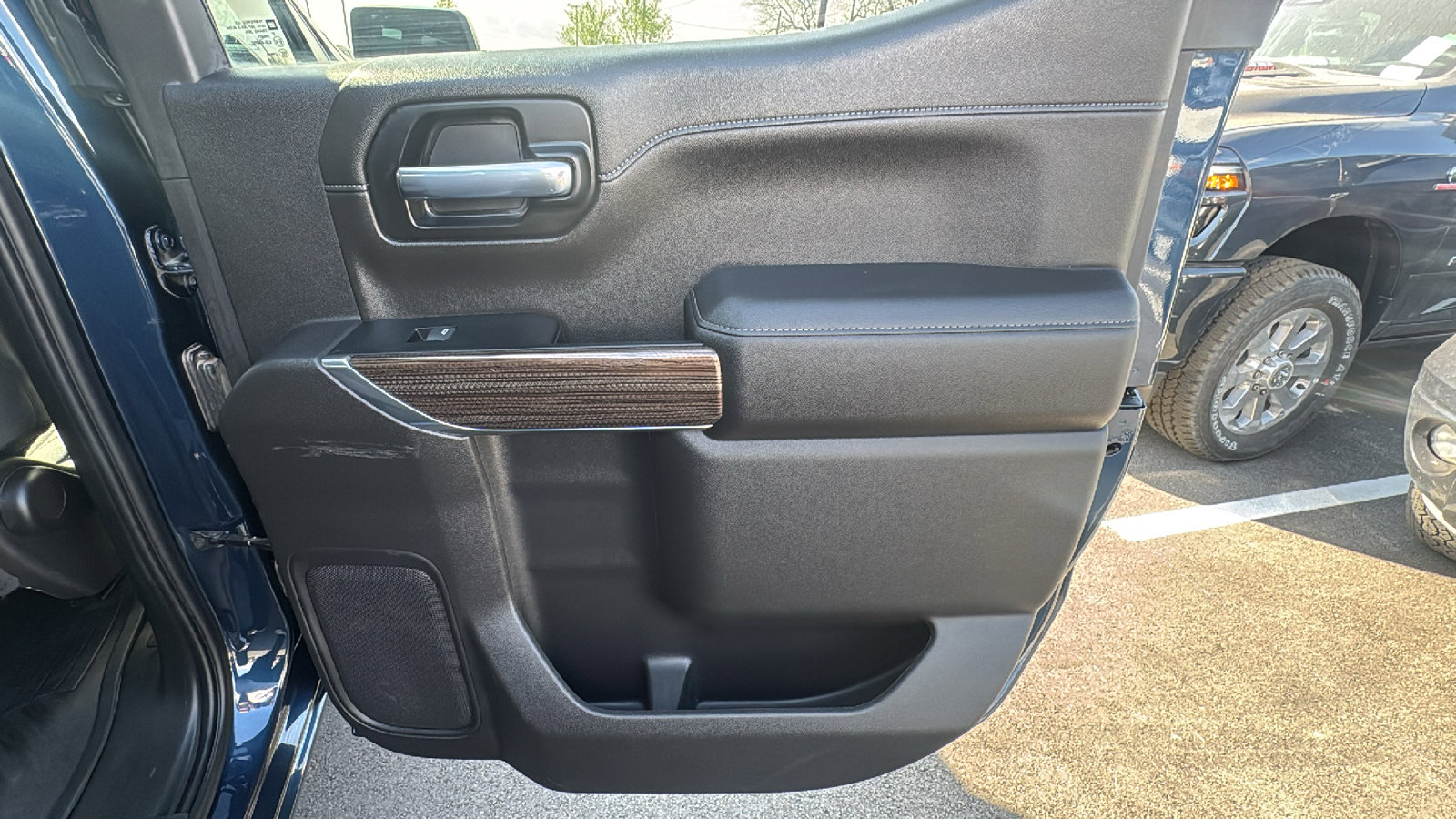 Used 2021 Chevrolet Silverado 1500 RST image 24