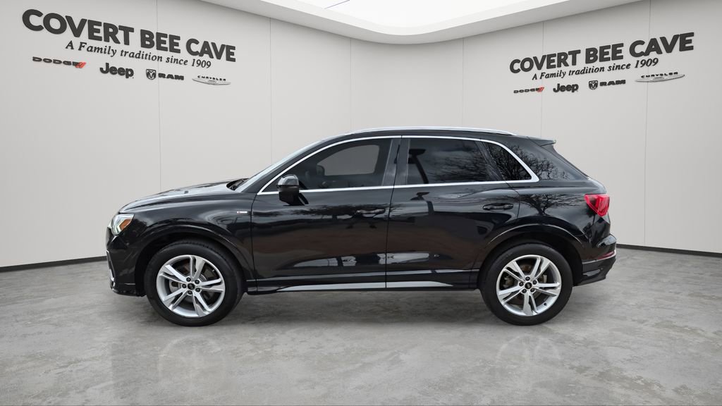 Used 2023 Audi Q3 2.0T Premium Plus w/ Premium Plus Package image 5