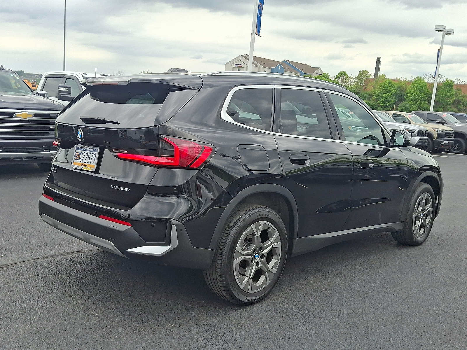 Used 2023 BMW X1 xDrive28i AWD/4WD image 6