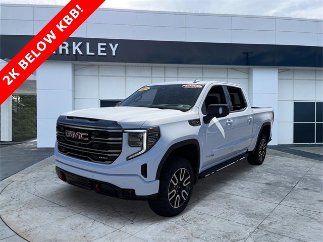 Used 2024 GMC Sierra 1500 AT4 w/ Technology Package image 3