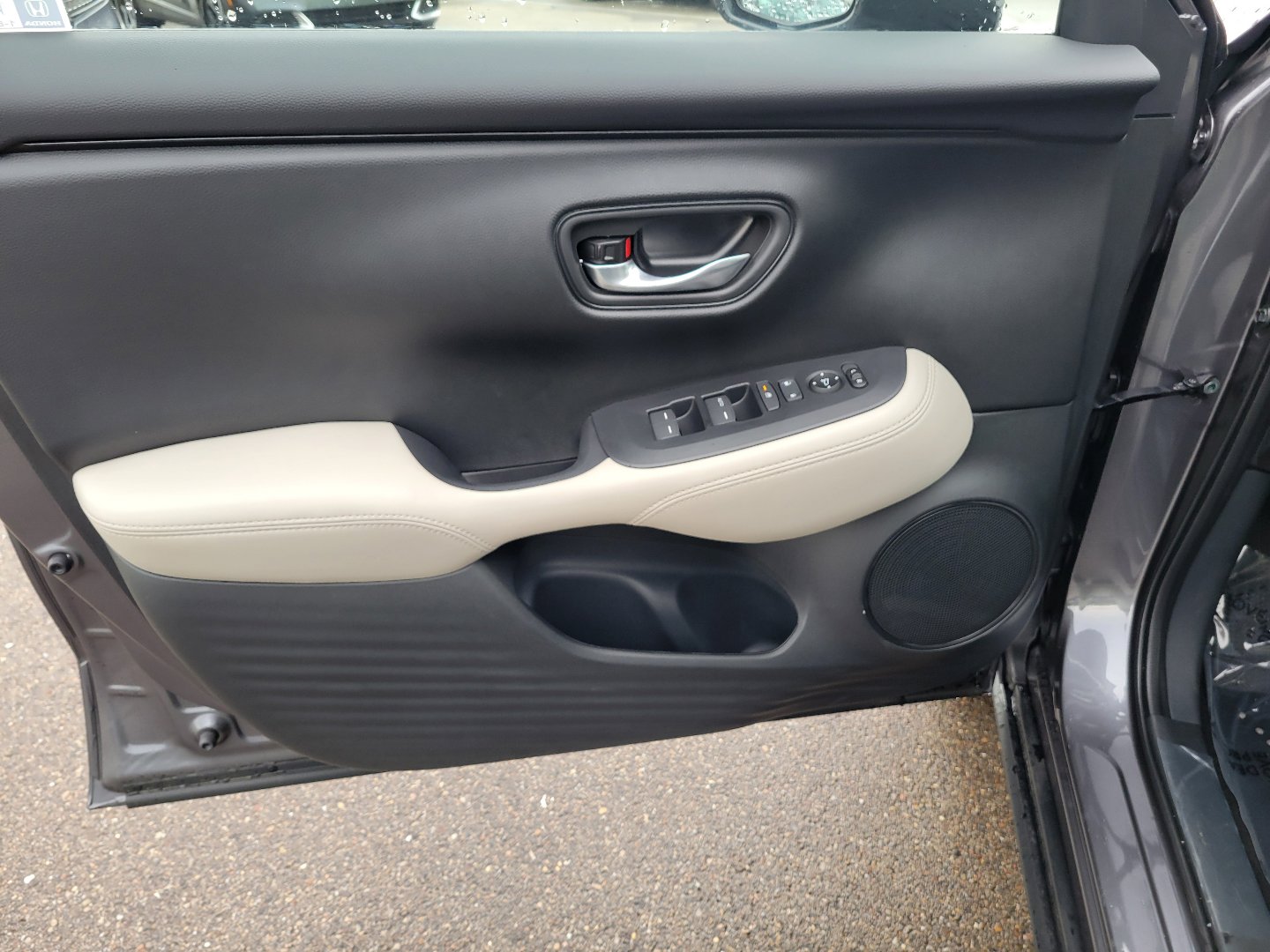 Certified 2026 Honda HR-V LX image 18