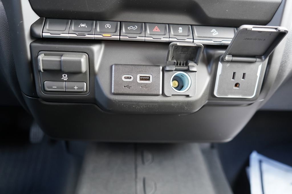 New 2026 Chevrolet Silverado 1500 Custom Trail Boss w/ Turbomax Blackout Package image 38