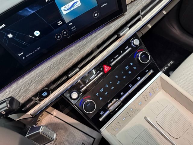 Certified 2025 Hyundai Santa Fe Calligraphy image 29