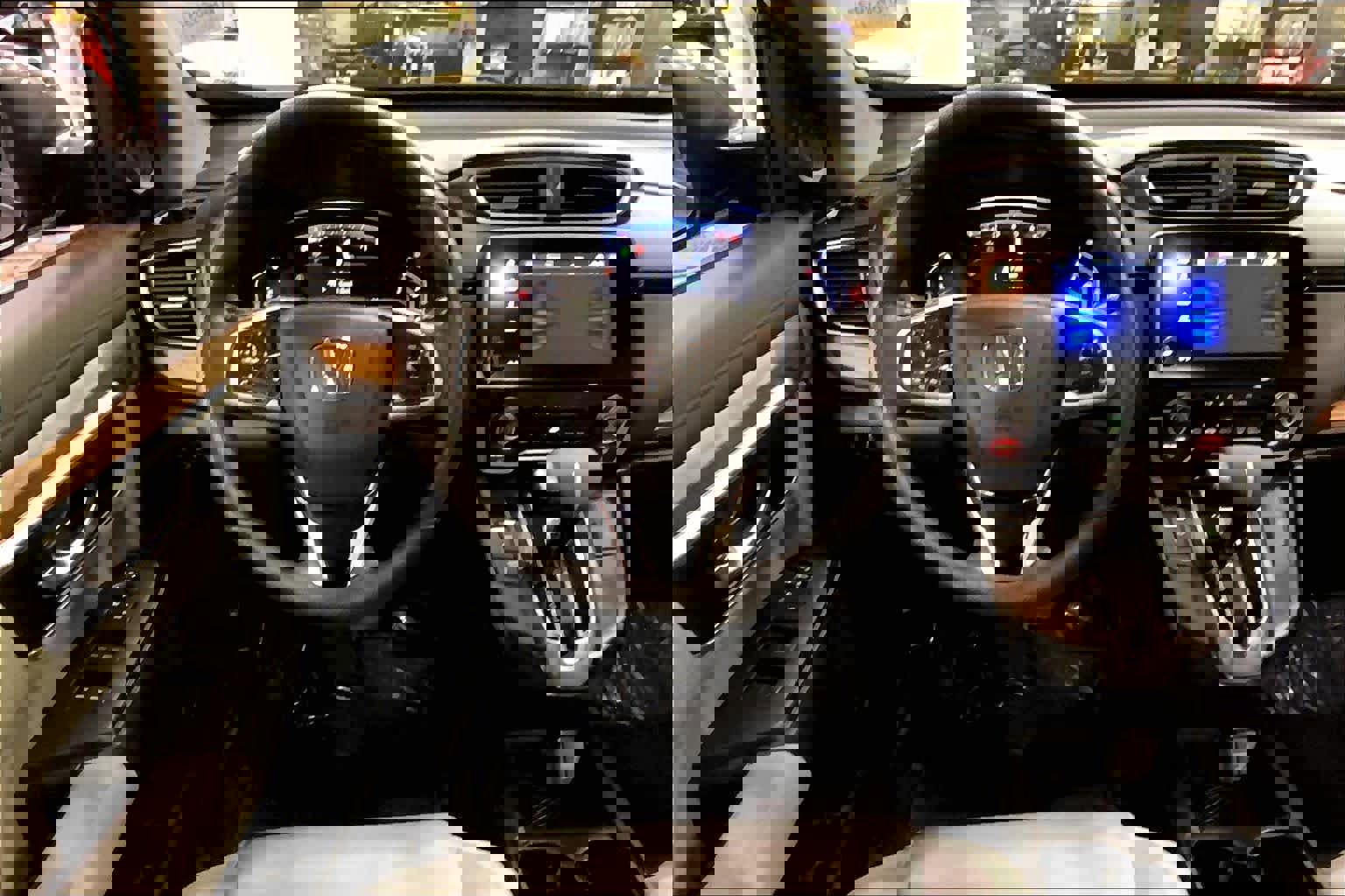 Used 2019 Honda CR-V EX image 6