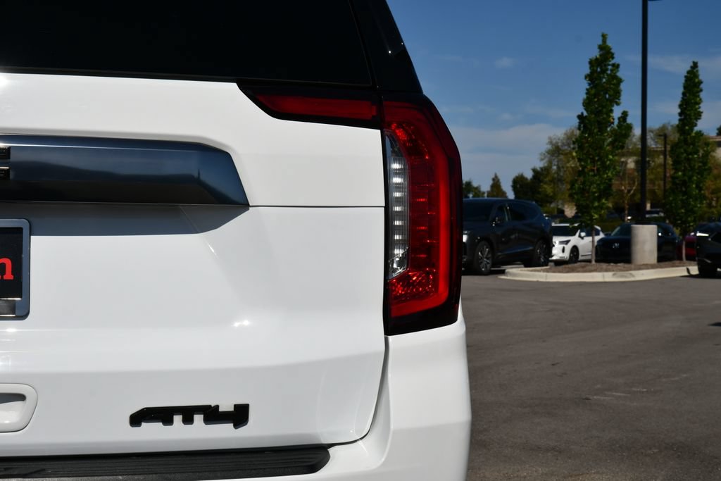Used 2024 GMC Yukon AT4 w/ AT4 Premium Package AWD/4WD image 44
