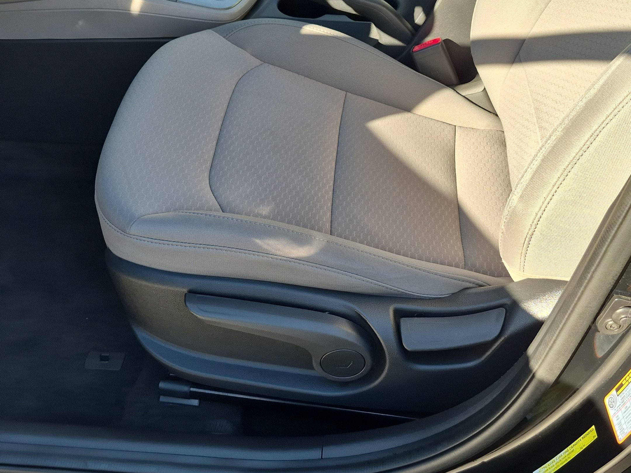 Used 2020 Hyundai Elantra Value Edition FWD image 14