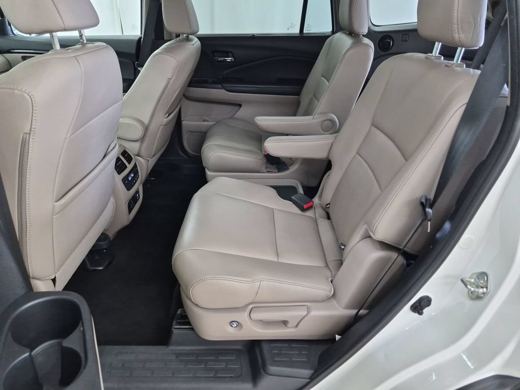 Used 2019 Honda Pilot Touring image 27