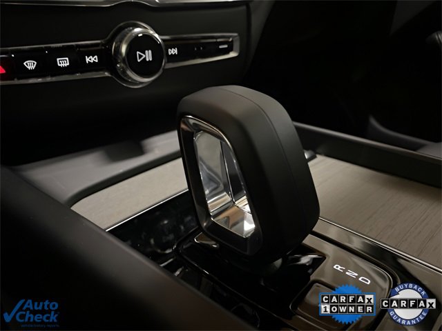 Used 2025 Volvo XC60 B5 Plus image 48