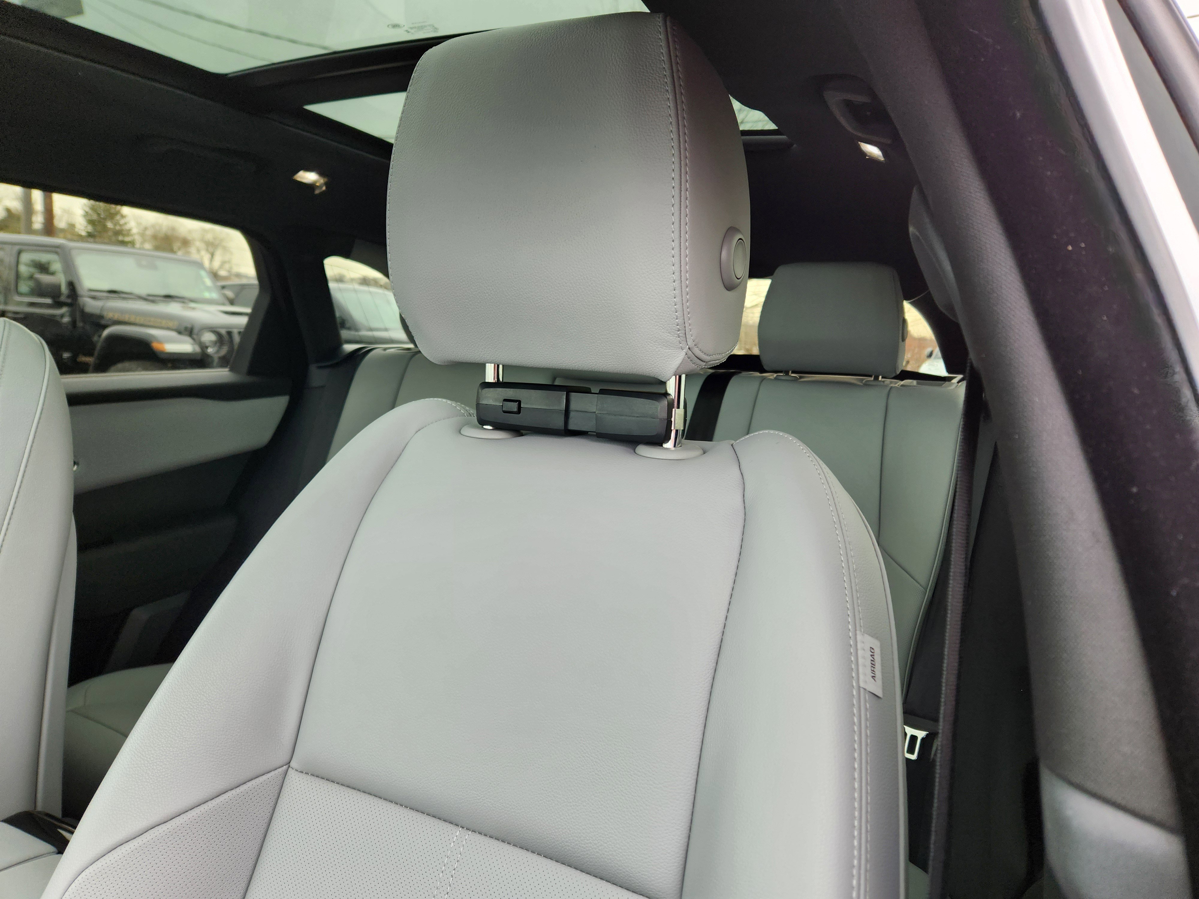 Certified 2026 Land Rover Range Rover Velar S AWD/4WD image 11