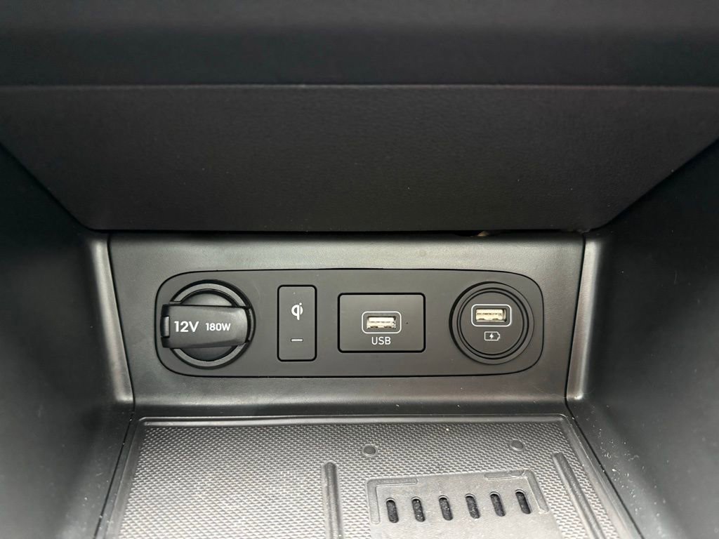 Used 2022 Hyundai Sonata Limited w/ Winter Weather Package image 25