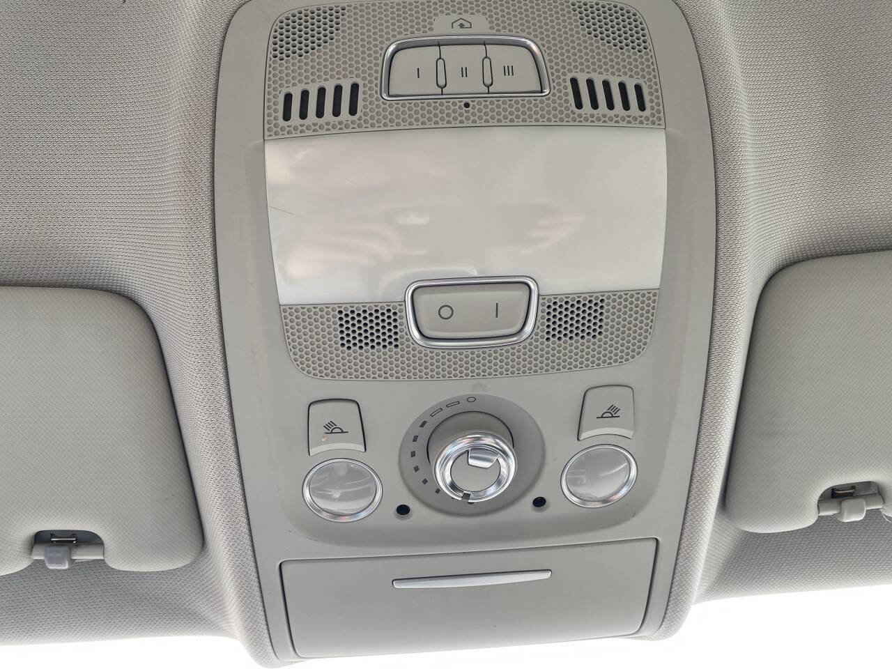 Used 2011 Audi A4 2.0T Premium image 29