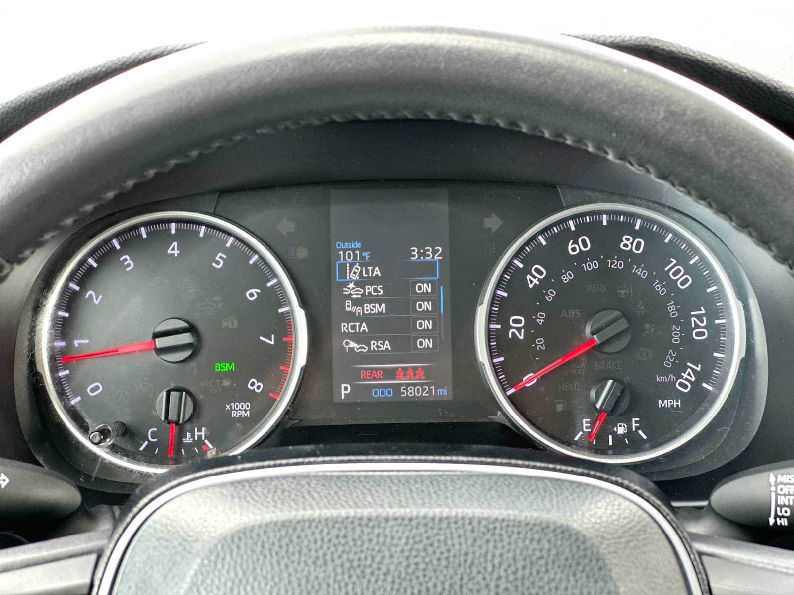 Used 2020 Toyota RAV4 XLE Premium FWD image 19