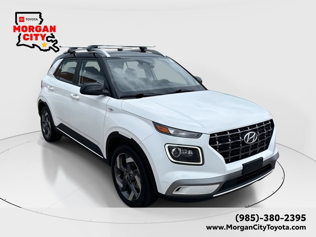 Used 2024 Hyundai Venue Limited FWD image 1