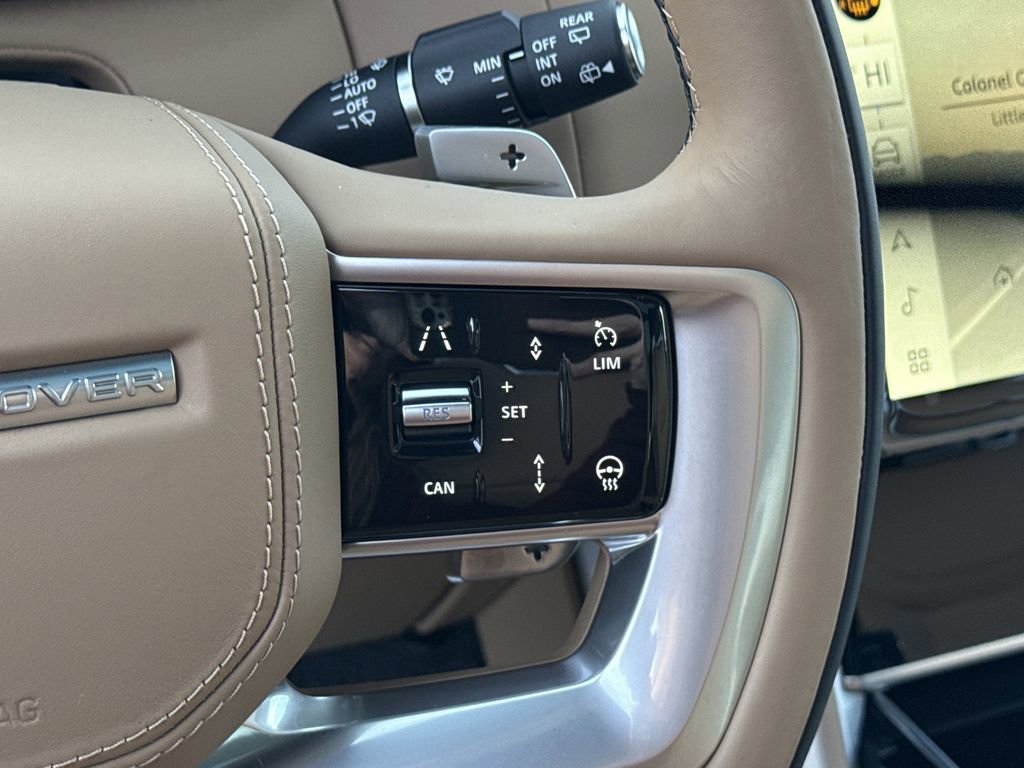 New 2025 Land Rover Range Rover SE image 24