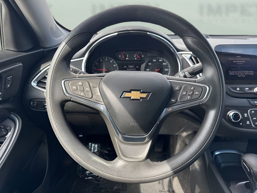 Used 2021 Chevrolet Malibu LT FWD image 14