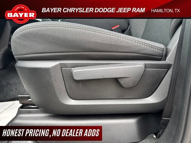 New 2026 RAM 3500 Big Horn AWD/4WD image 36