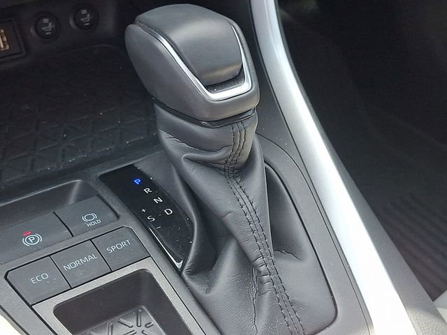 Used 2025 Toyota RAV4 XLE Premium image 15