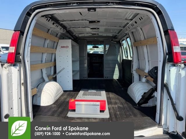 Used 2018 GMC Savana 2500 w/ Driver Convenience Package RWD image 16