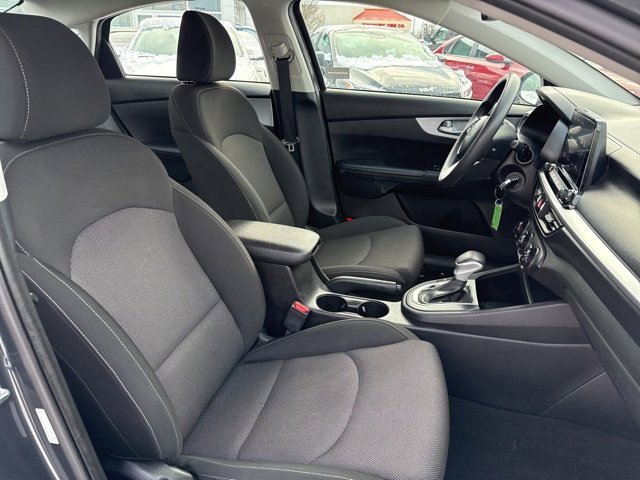Used 2023 Kia Forte LXS image 37