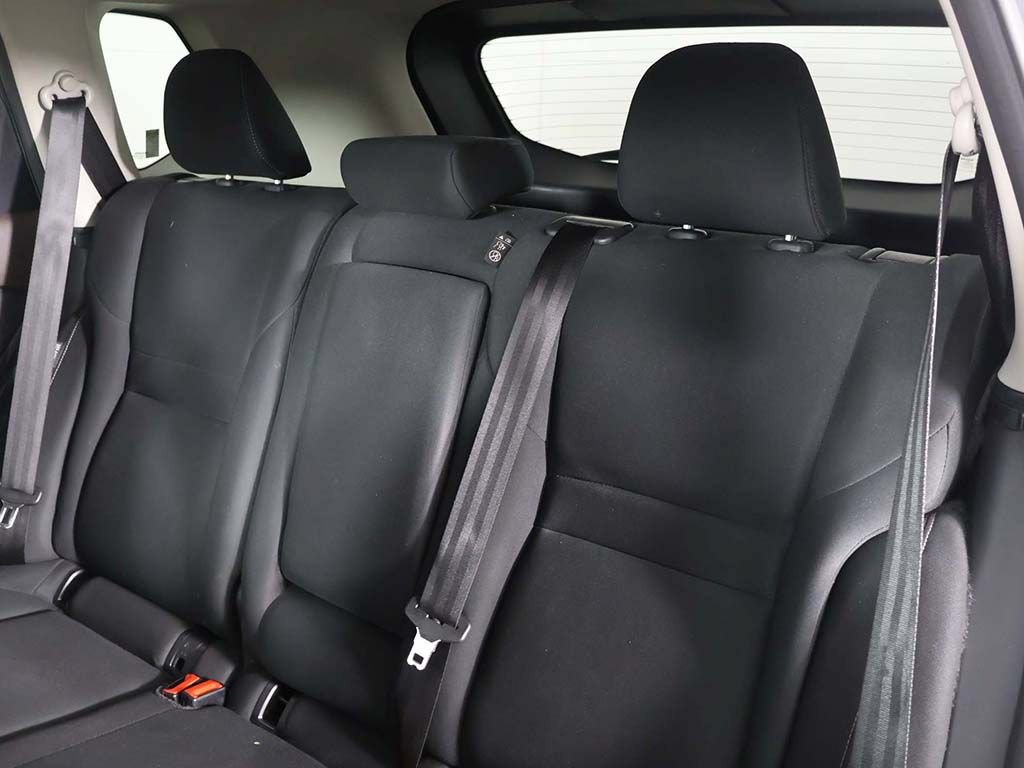 Used 2023 Nissan Rogue S AWD/4WD image 37