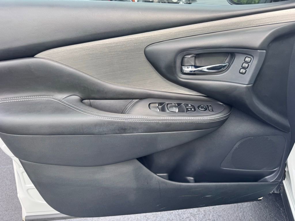 Used 2018 Nissan Murano Platinum w/ Cargo Package FWD image 23