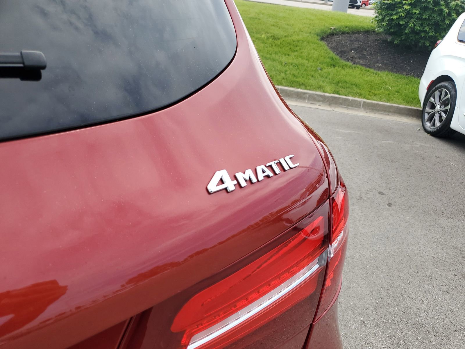 Used 2019 Mercedes-Benz GLC 350e 4MATIC image 8