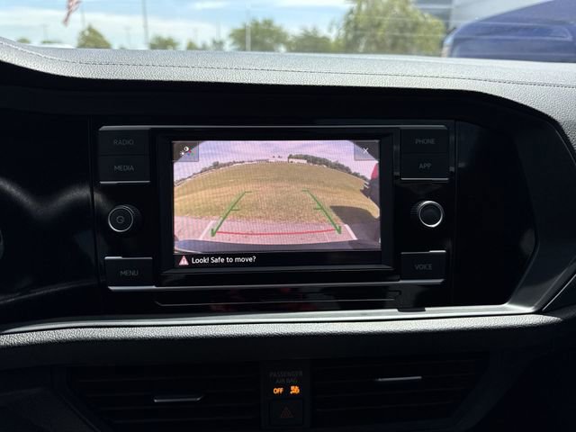 Certified 2022 Volkswagen Jetta SE FWD image 14