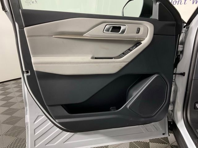 New 2025 Ford Explorer Active w/ Active Comfort Package image 12