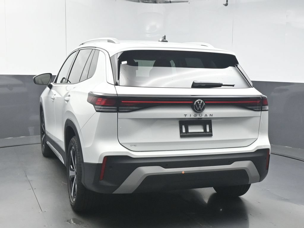 New 2026 Volkswagen Tiguan SE FWD image 6