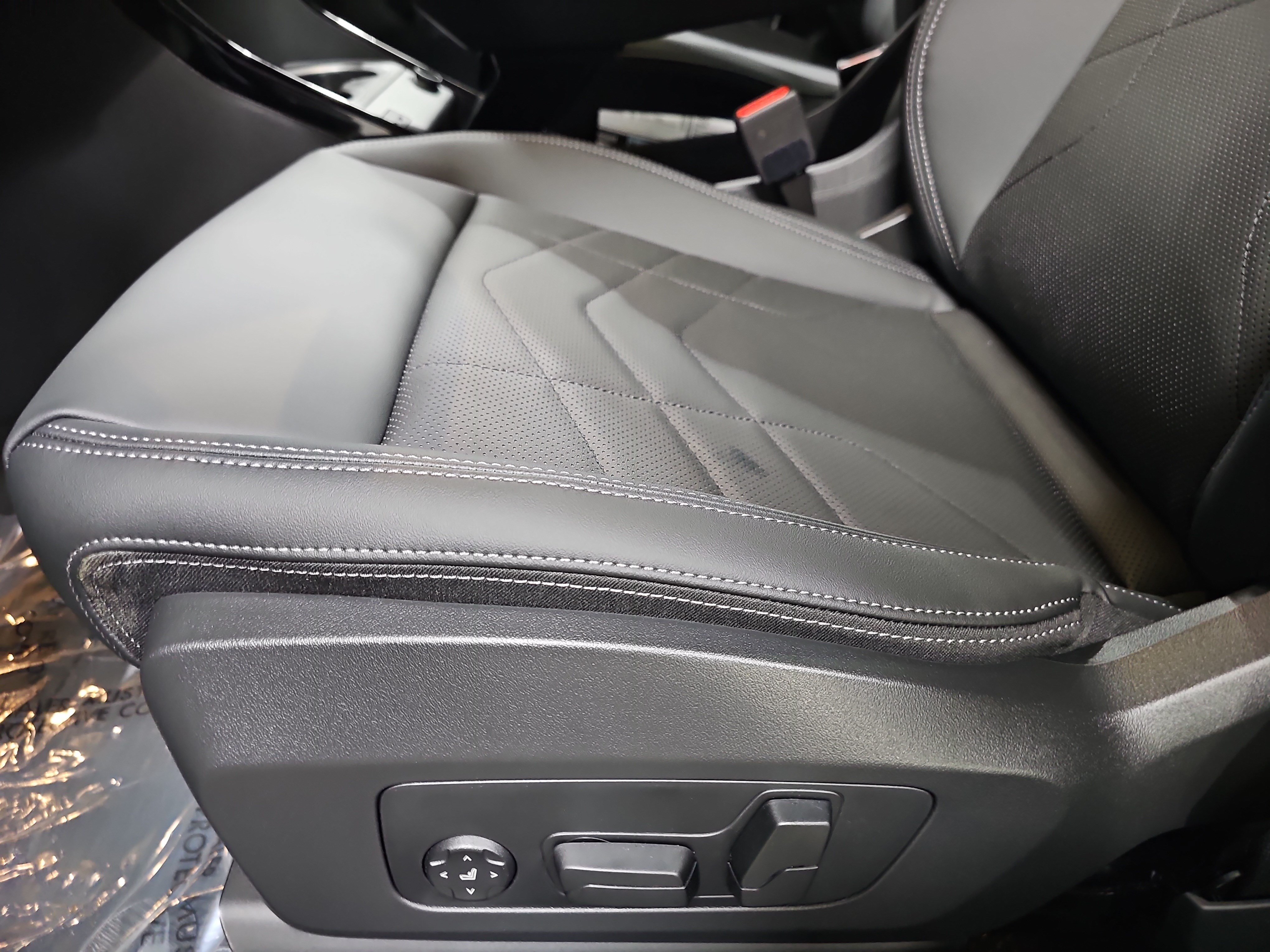 New 2026 BMW X2 xDrive28i w/ Technology Package image 30
