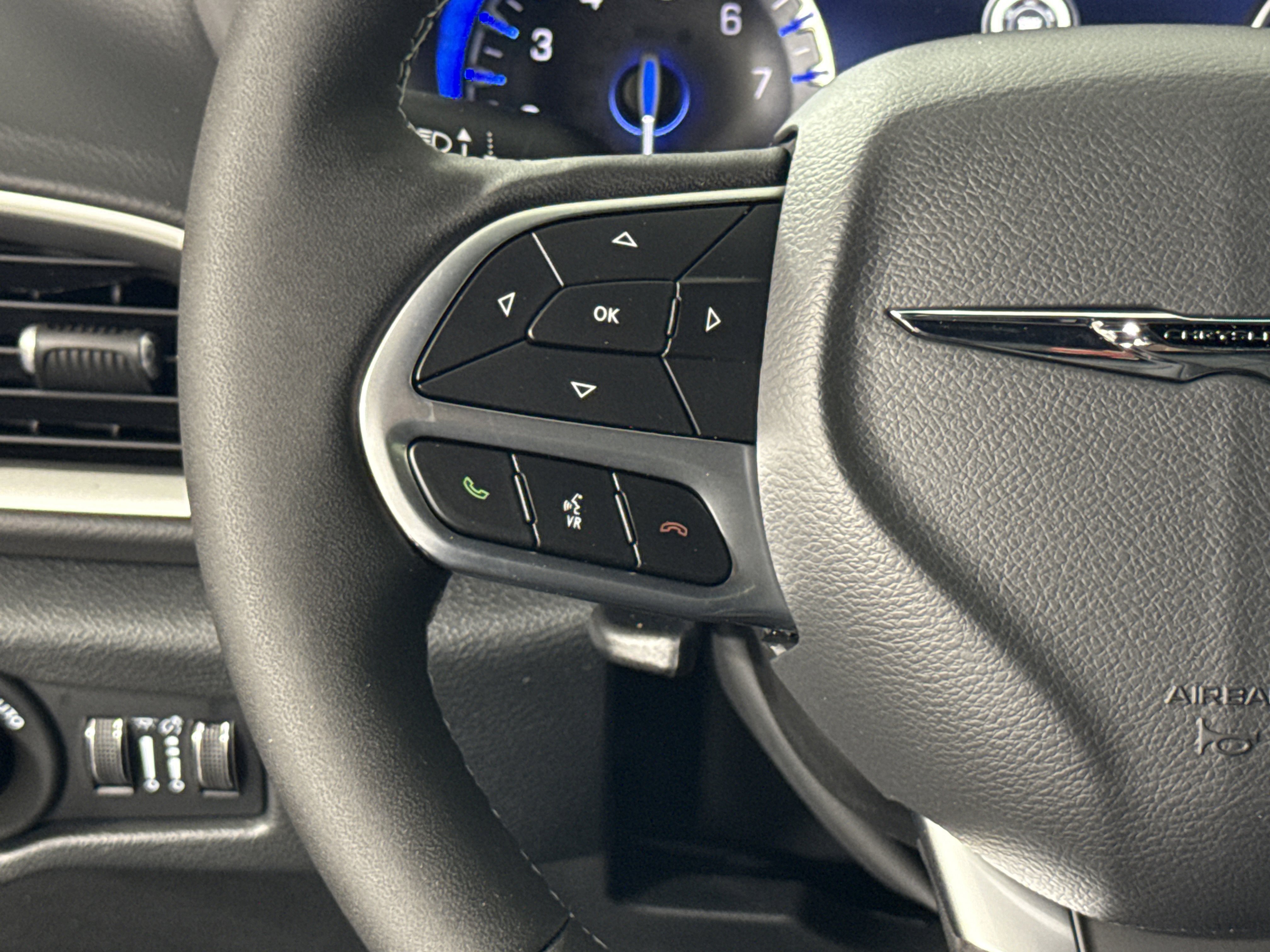 New 2026 Chrysler Voyager LX FWD image 17