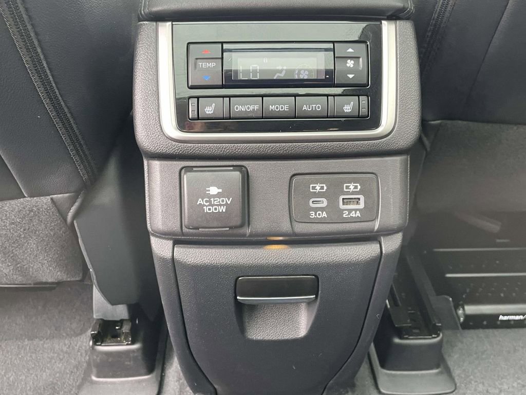 Used 2025 Subaru Ascent Bronze Edition w/ Onyx Package image 14