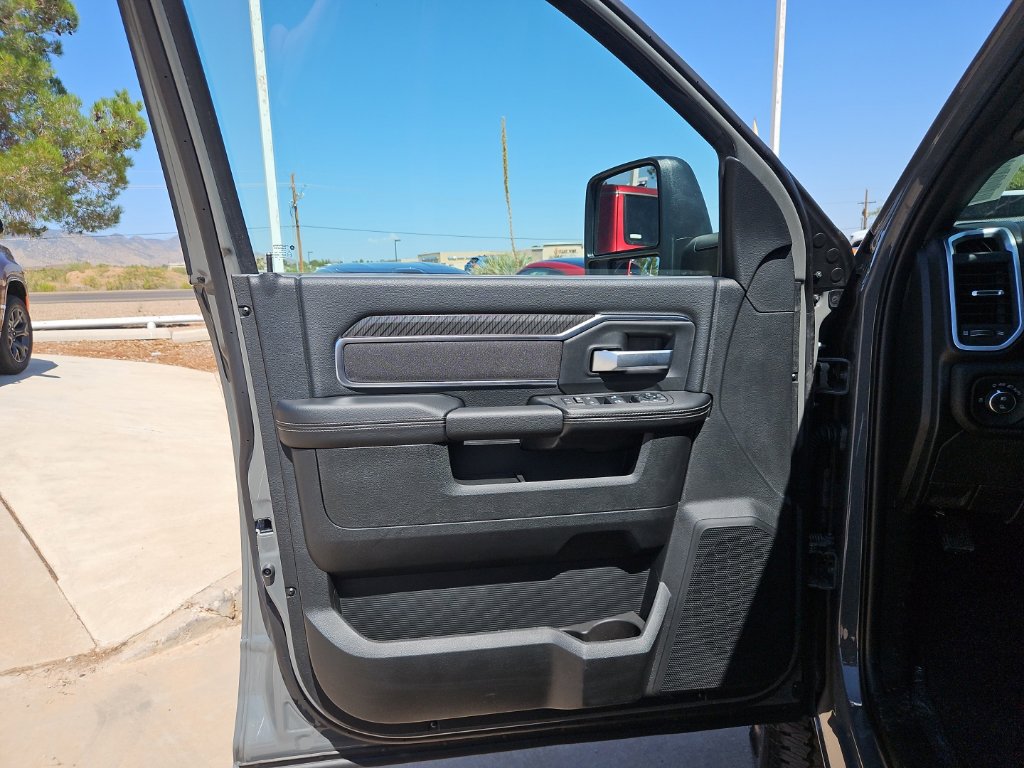 New 2026 RAM 2500 Big Horn AWD/4WD image 11