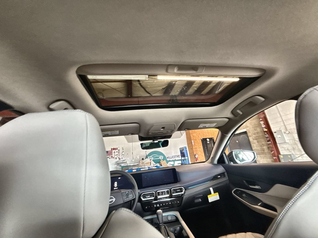 New 2026 Nissan Sentra SL w/ Floor Mat Package FWD image 16