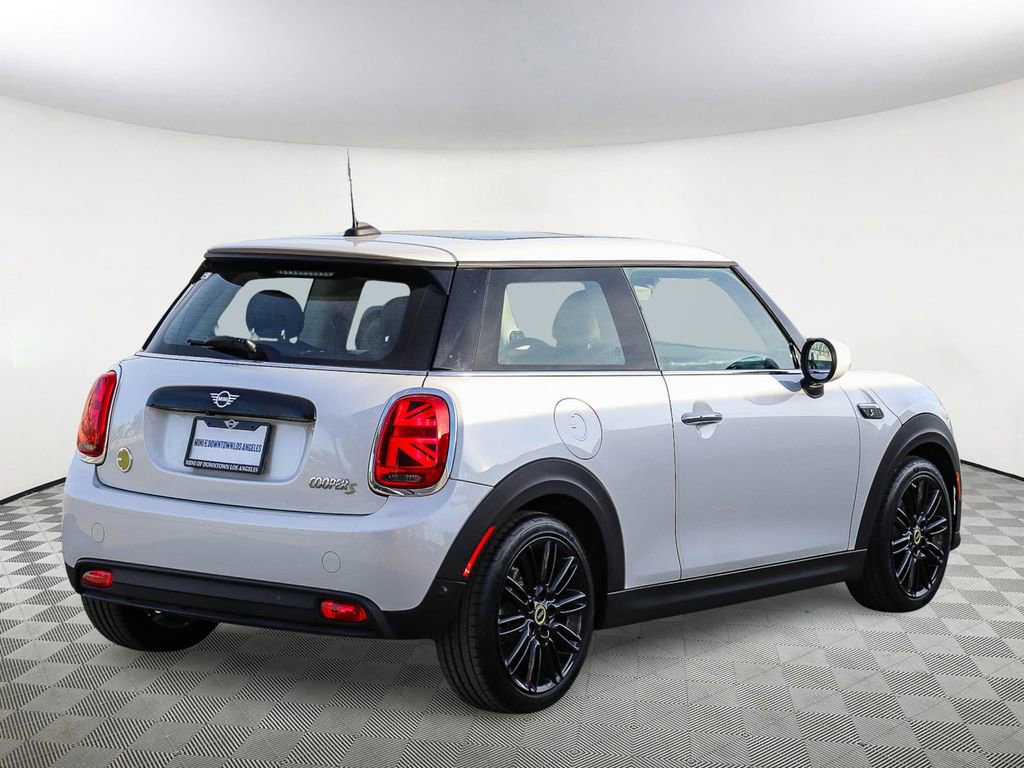 Used 2024 MINI Cooper SE image 8