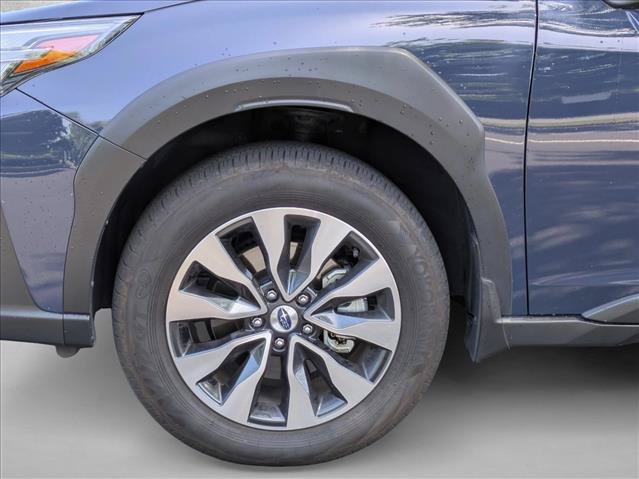Used 2023 Subaru Outback Touring AWD/4WD image 14