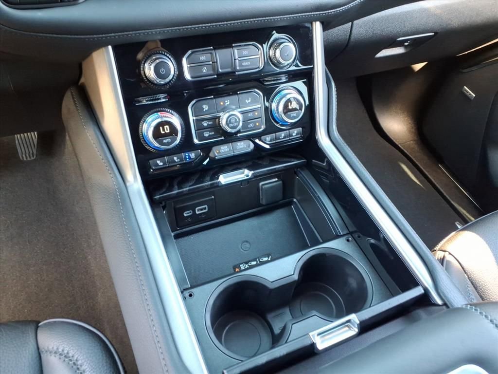 Certified 2024 GMC Yukon Denali w/ LPO, Floor Liner Package AWD/4WD image 21