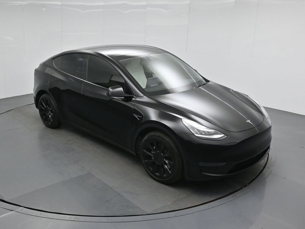 Used 2021 Tesla Model Y Long Range AWD/4WD image 30