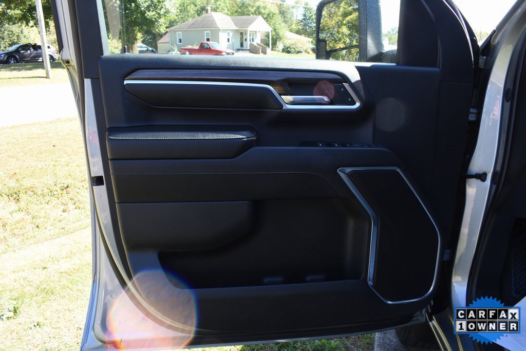 Used 2024 Chevrolet Silverado 2500 LT image 15