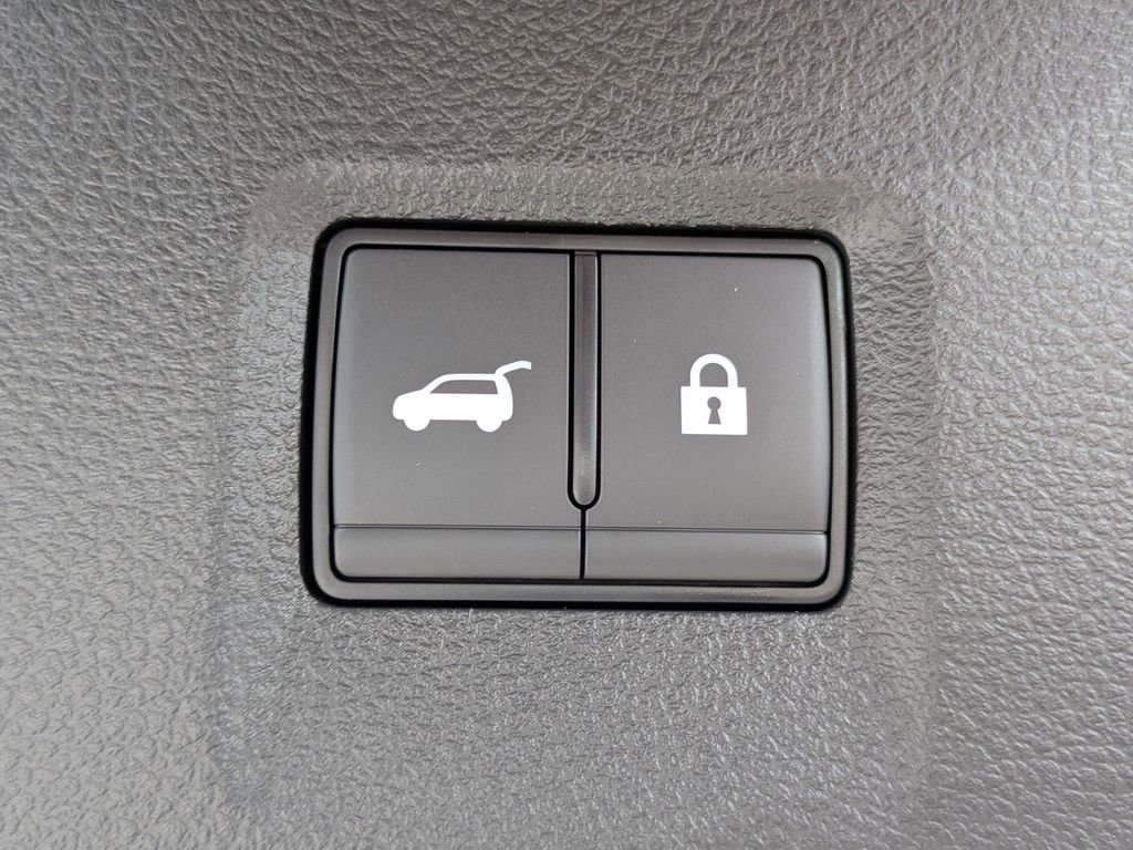 New 2026 INFINITI QX60 Luxe w/ Family Package image 14