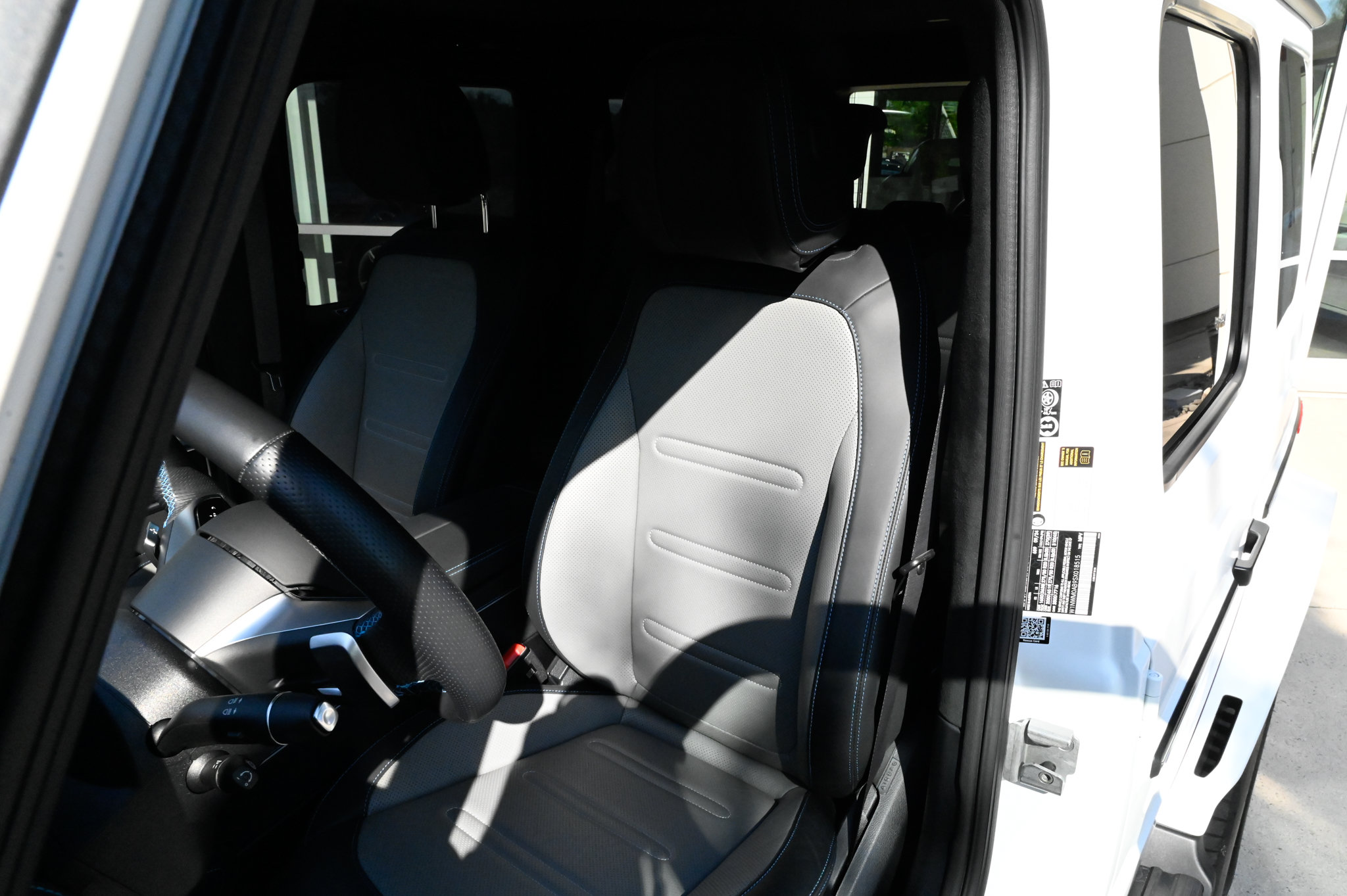 Used 2025 Mercedes-Benz G 580 w/ EQ Technology image 19
